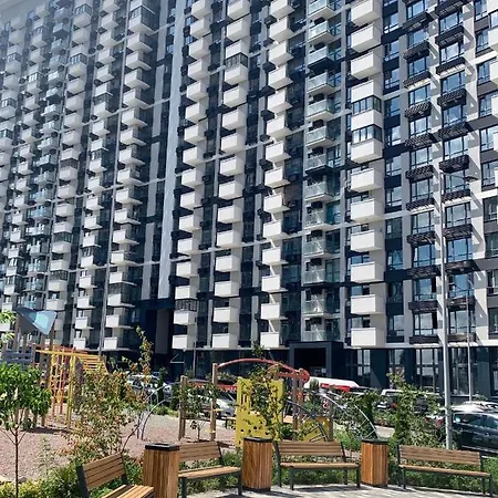 Апартаменти 4 With A View Of The Dnieper River *